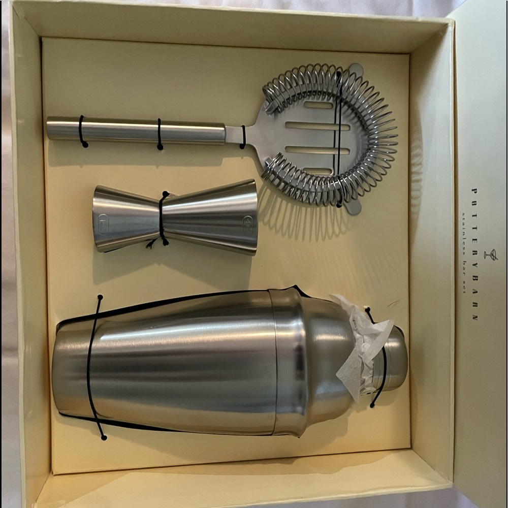 Stainless bar set